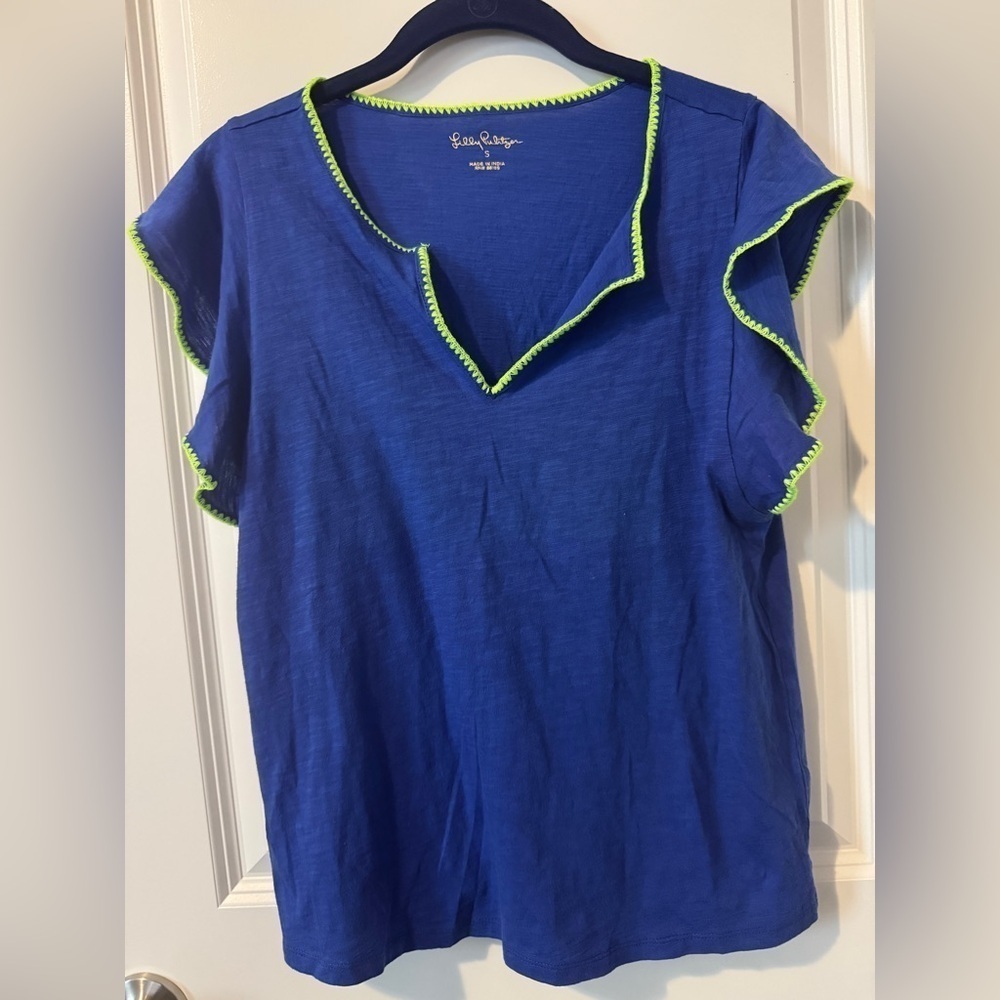 NWOT Lilly Pulitzer Size Small Top Blue with Lime Green Short Sleeve - Picture 1 of 3
